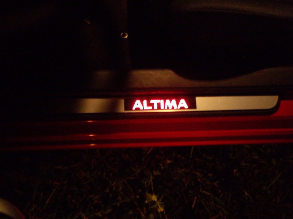 ILLUMINATED KICKPLATES FOR ALTIMA COUPE AND 4TH GEN SEDAN Nissan Forum Nissan Forums